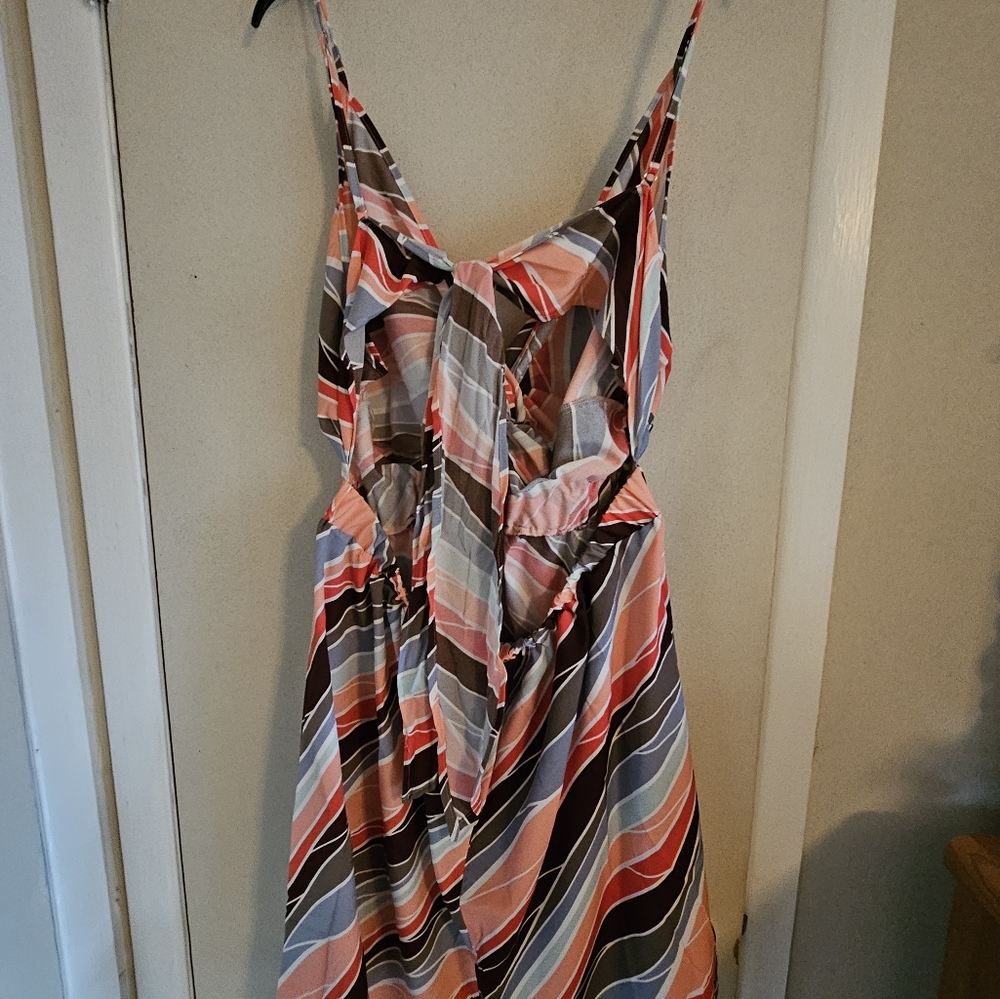 Dress - Picture 3 of 4